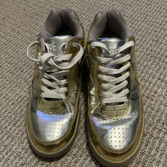 Bape sneakers in good size 9.5 US - Picture 3 of 8